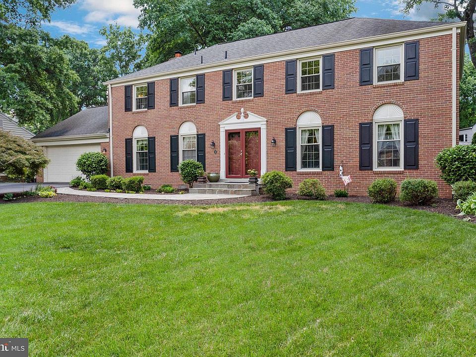 1st image of 4323 Adrienne Dr