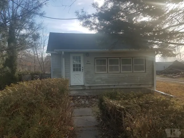 116 16th Ave E, Albia, IA 52531