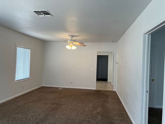 3rd image of 142 Redwood Ave