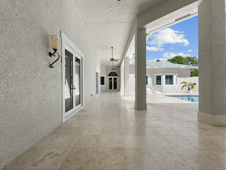 15503 Temple Blvd — Photo 6