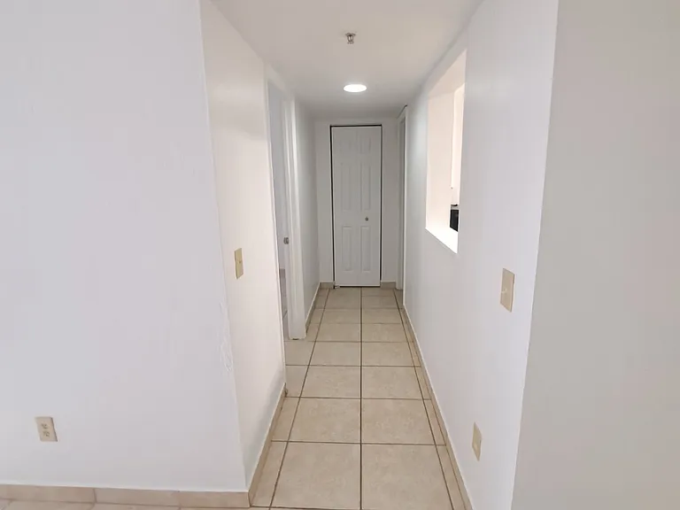 2360 SW Archer Rd #703 — Photo 9
