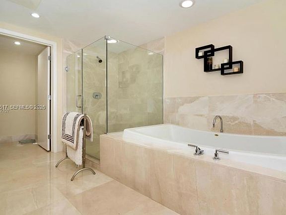 4th image of 17001 Collins Ave APT 1505