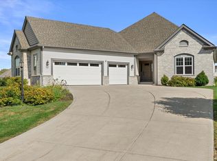 W195N5814 Deer Park COURT, Menomonee Falls, WI 53051