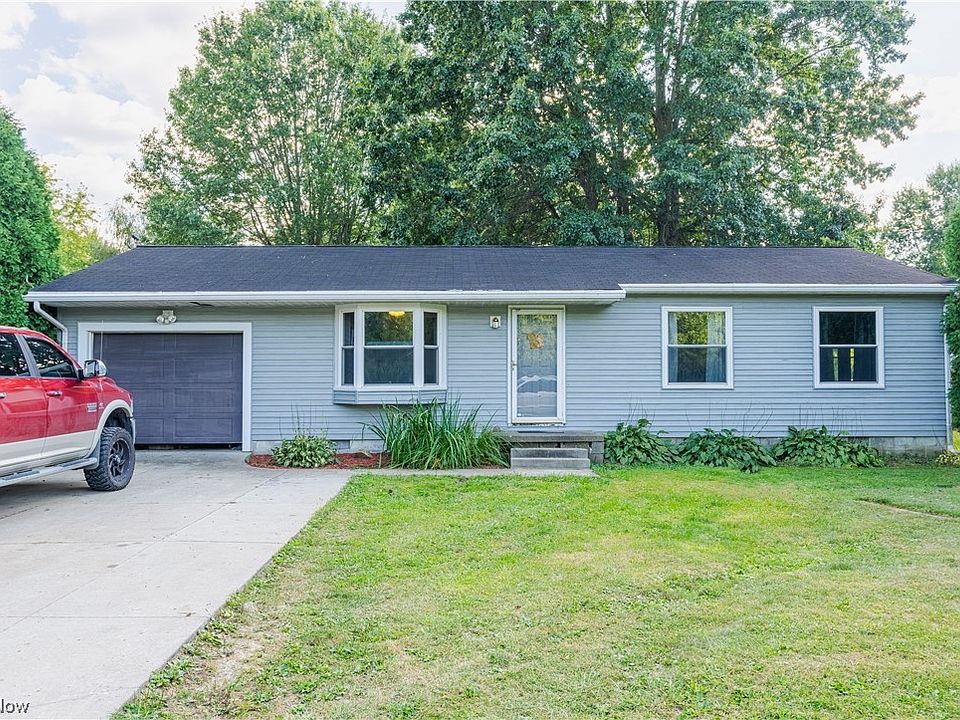 1st image of 3160 Sharon Dr SE