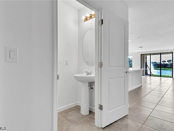 3rd image of 1424 Weeping Willow Ct