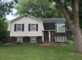 4425 71st St, Urbandale, IA 50322