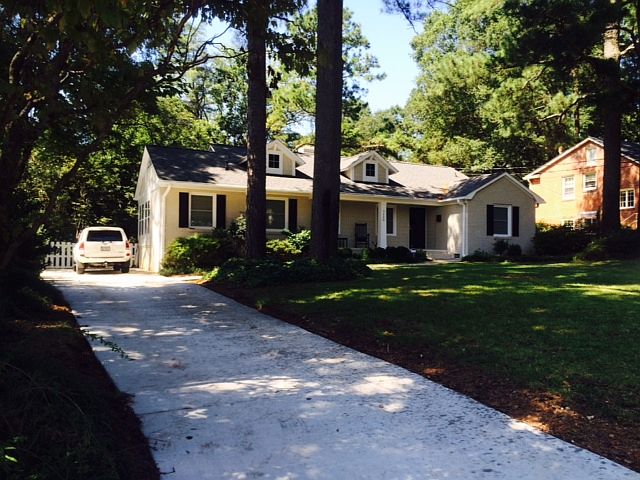 1st image of 3220 Willow Oak Rd