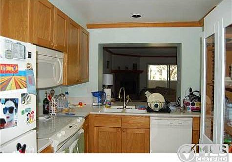 4th image of 8880 Villa La Jolla Dr Unit 103