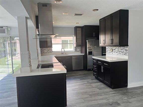 2nd image of 5909 NW 67th Ave