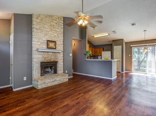 9211 United Kingdom Dr, Austin, TX 78748