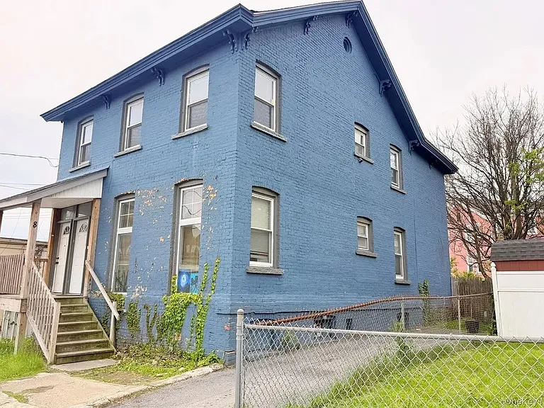 8 Roberts St #2A — Photo 1