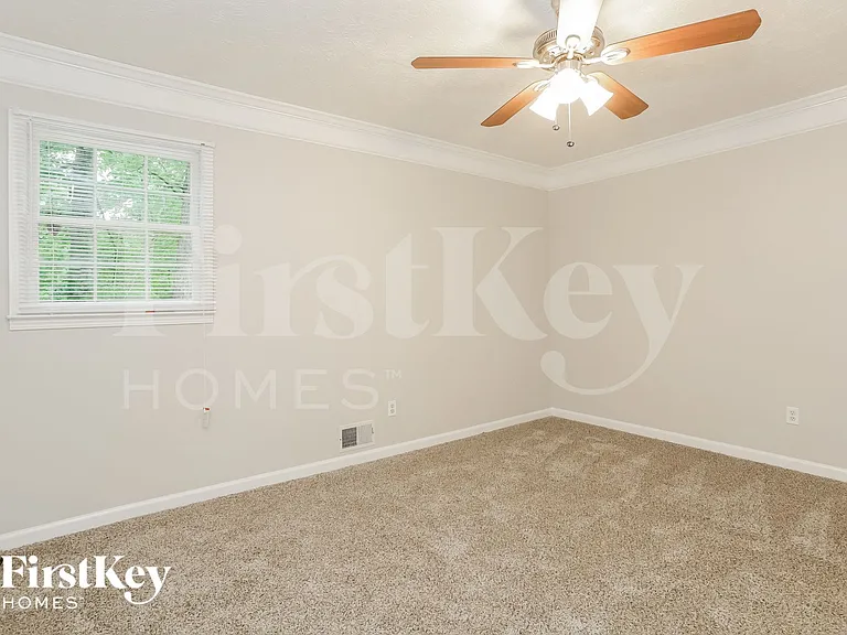173 Shady Lane Cir — Photo 7