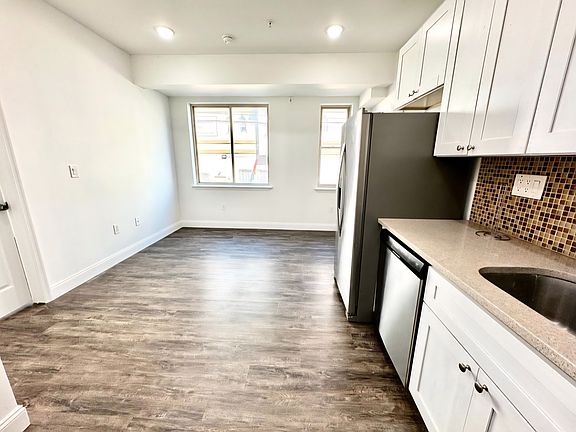 5th image of 2255 N Broad St #3B-4C