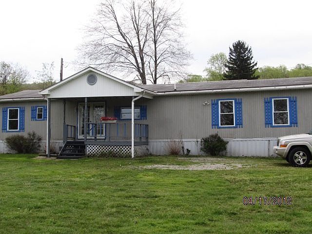 2nd image of 511 E End Road Ext