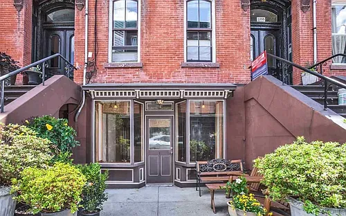 202 Warren St #1 Photo 1