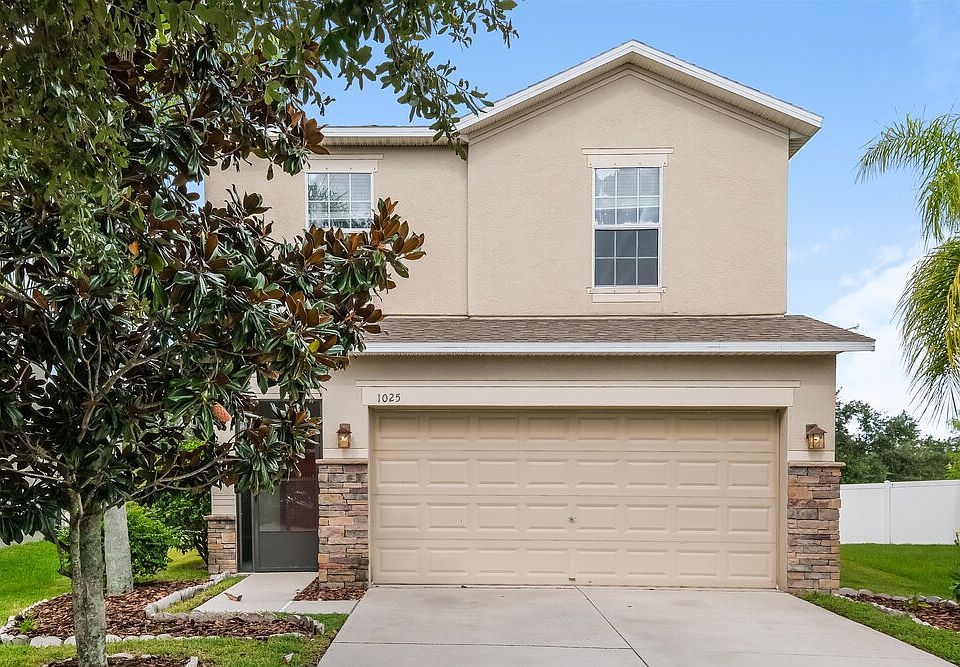 1st image of 1025 Seminole Sky Dr