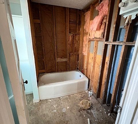 5th image of 2012 17th Ave