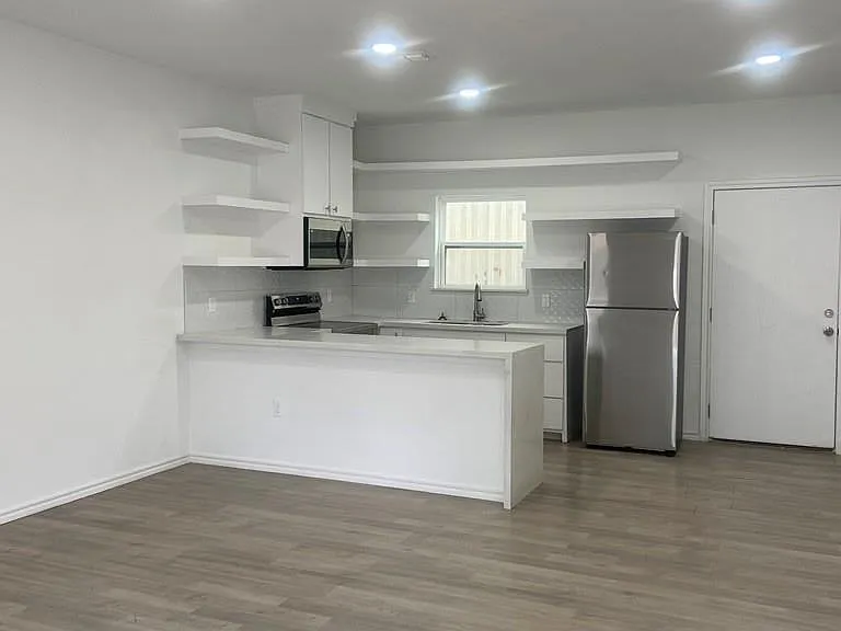 2393 McAllen Rd #D1-7 — Photo 4