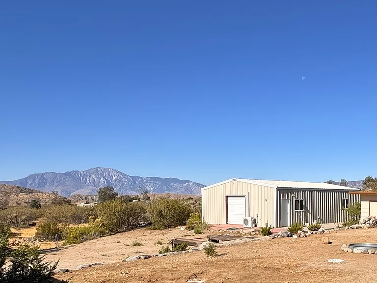 51039 Canyon Rd — Photo 13