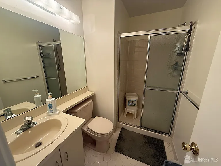 207 Darwin Ln — Photo 13