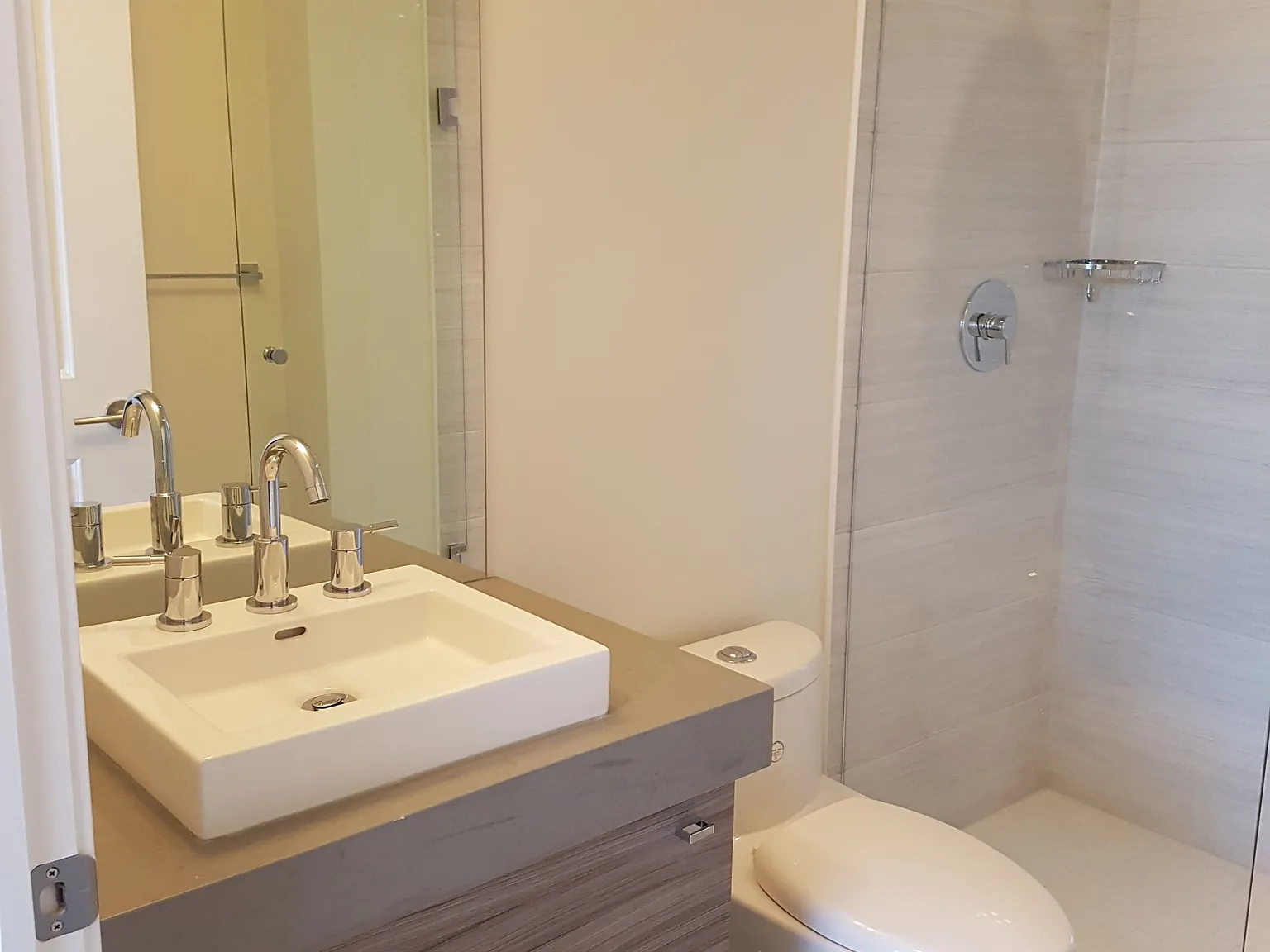 2 bed, $3,100 — Photo 4