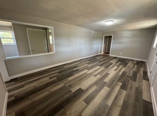 118 Harrys Dr, Westminster, SC 29693