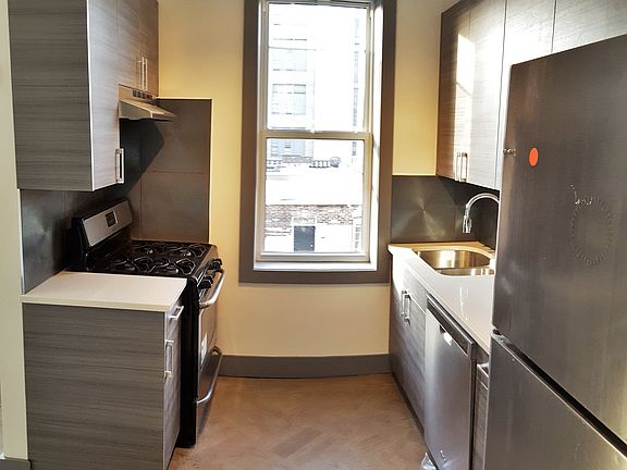 2nd image of 1198 Carroll St #10th