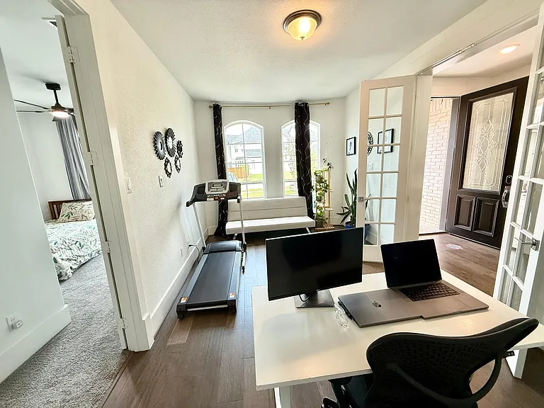 4878 Limousine Ln — Photo 16