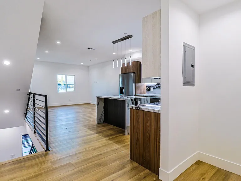 4848 W 17th St — Photo 21