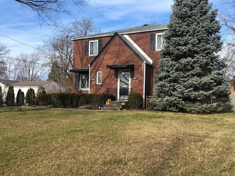 Charming all brick exterior