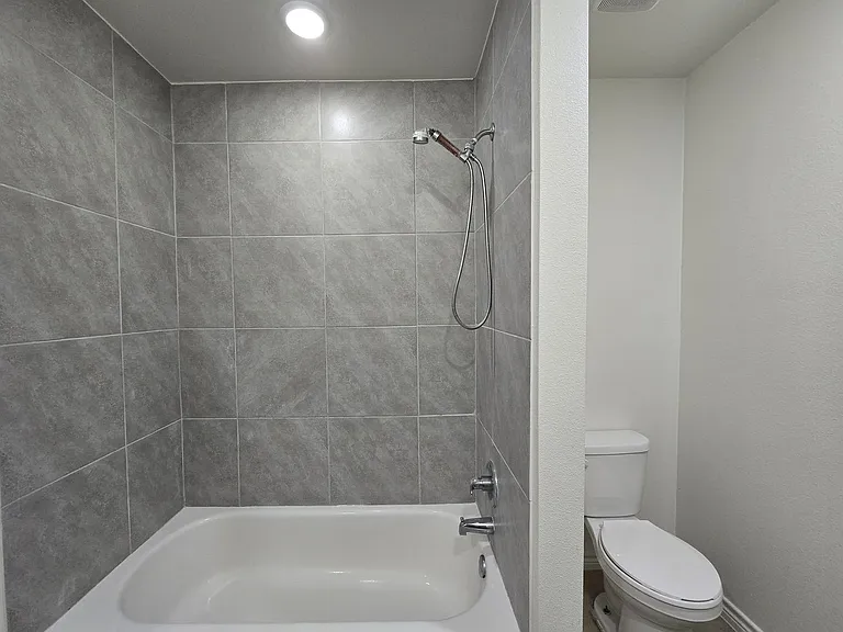 2318 Zanoletti Dr #A — Photo 17