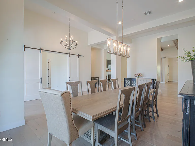 12424 E Victoria St — Photo 17