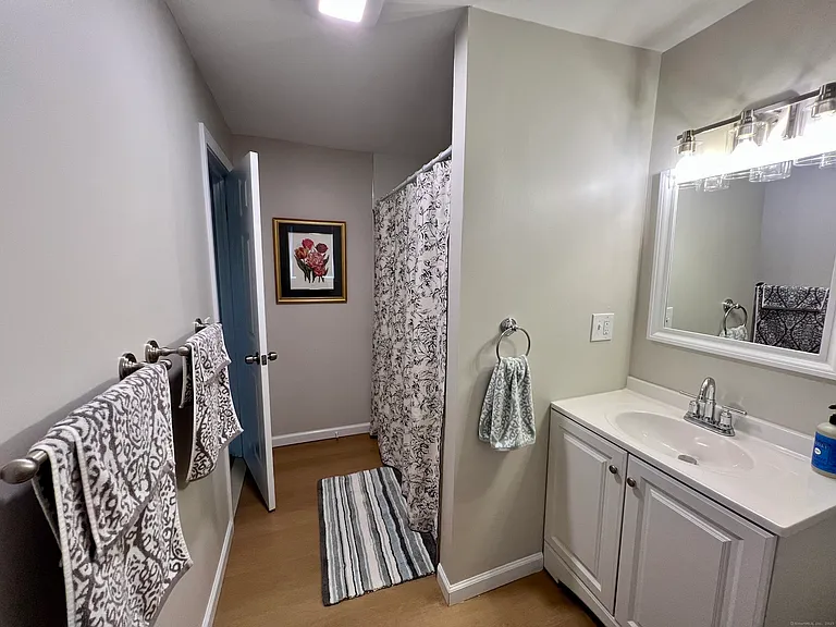 111 Fort Hale Rd — Photo 11