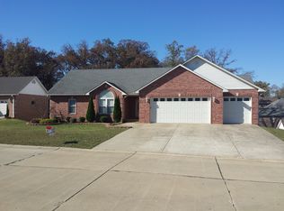 2821 Karmen Ln, Poplar Bluff, MO 63901