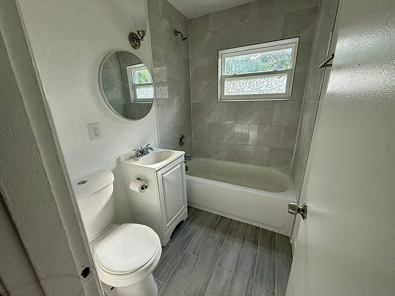 4721 E Castlewood Dr — Photo 14