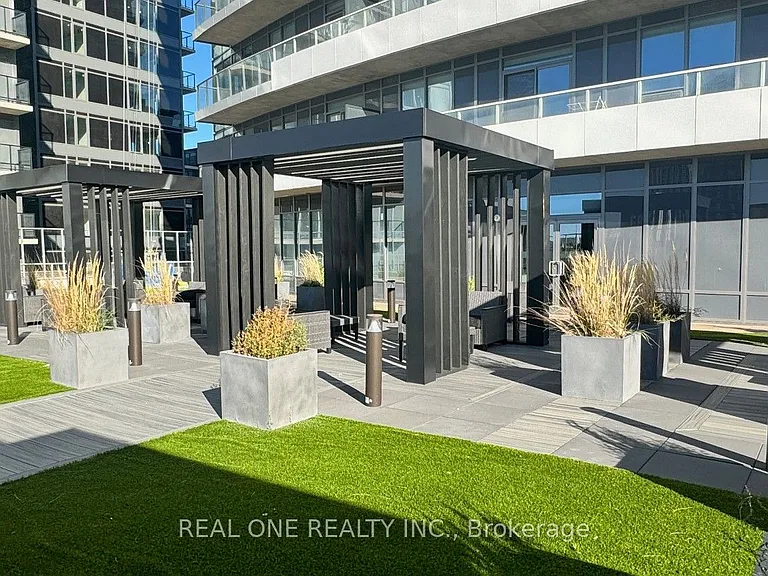 20 George St #2504 — Photo 33