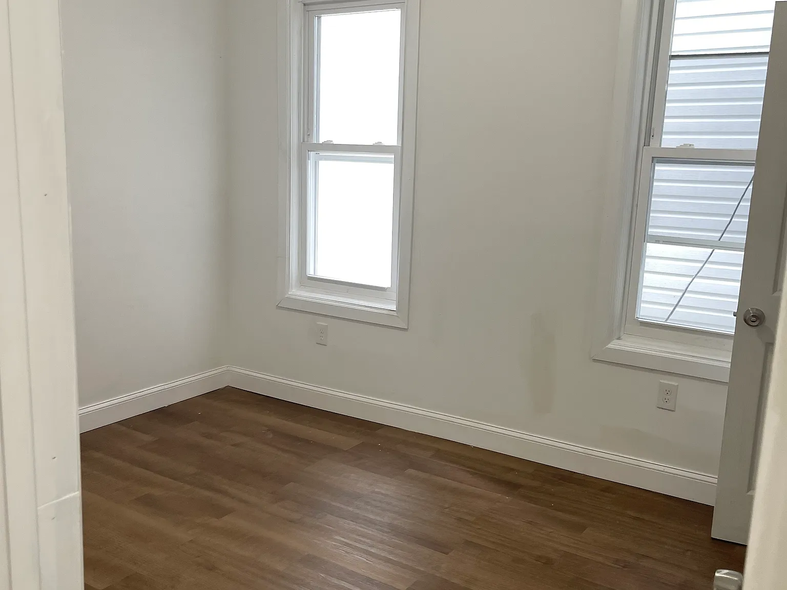154 Johnson Ave — Photo 3
