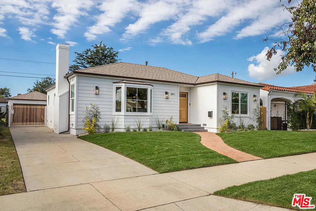 3 bed, 2.5 bath, 1744 sqft, $6,999 — Photo 1