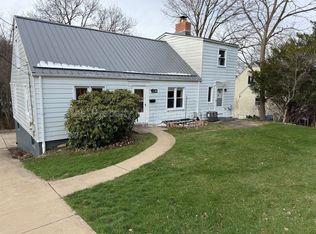 400 Patterson Rd, Bethel Park, PA 15102