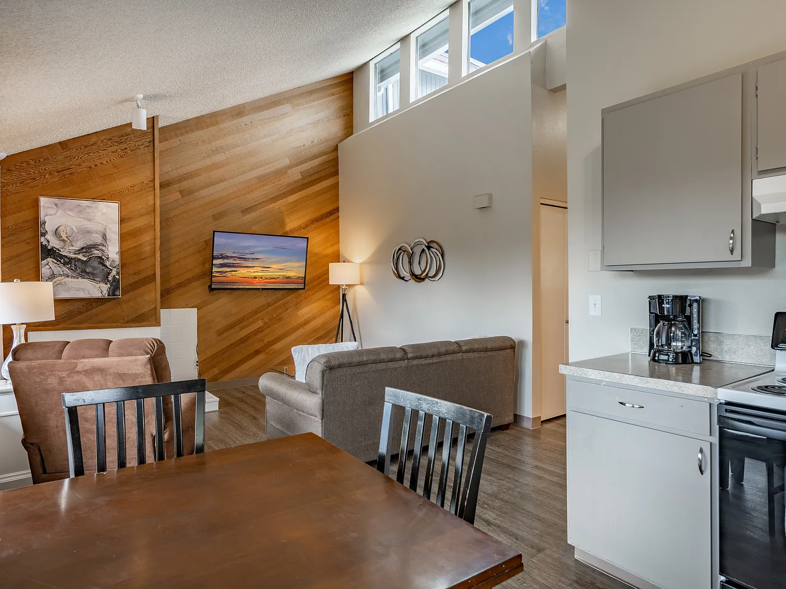 7530 Birch Bay Dr — Photo 4