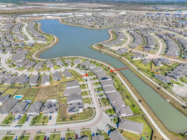 2630 Vanilla Sky Ln, La Marque, TX 77568