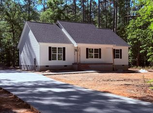 73 Hickory St, Barnwell, SC 29812