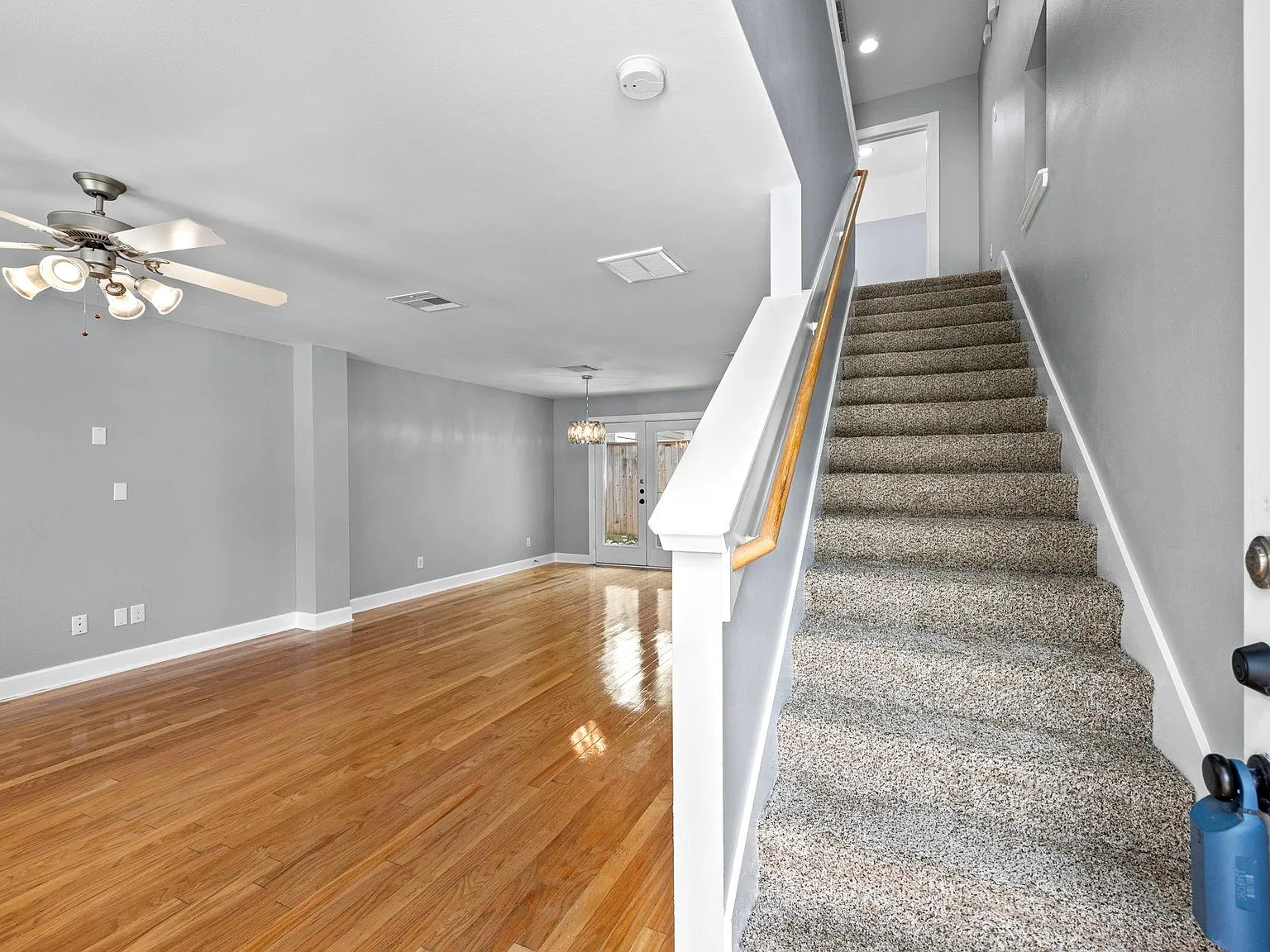 2 bed, 2.5 bath, 1403 sqft, $1,850 — Photo 4
