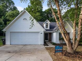 8713 Kishorn Ct, Charlotte, NC 28215