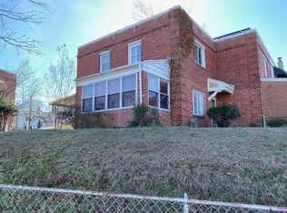 223 33rd St NE, Washington, DC 20019