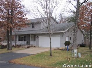 2605 Scenic View Rd, Decorah, IA 52101