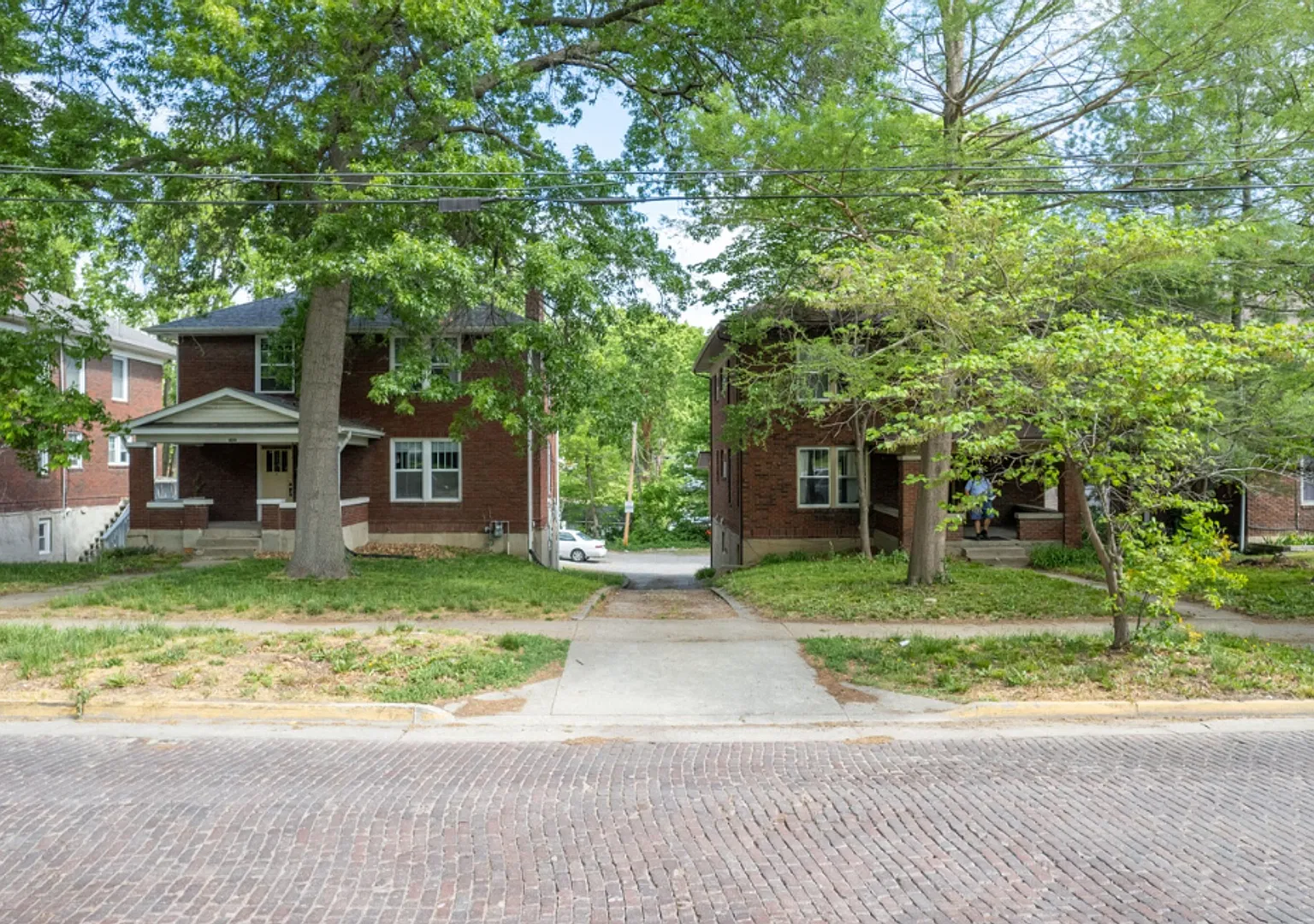 1405 University Ave — Photo 3