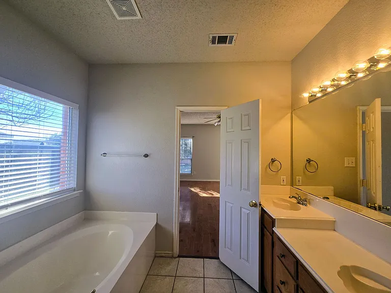214 Glen Ridge Dr — Photo 18
