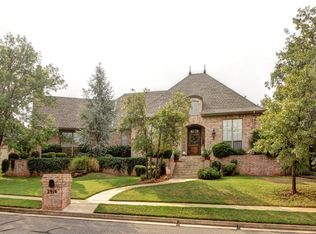 2916 Woodland Creek Dr, Edmond, OK 73034