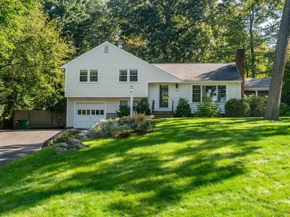 104 Warren Rd, Ashland, MA 01721